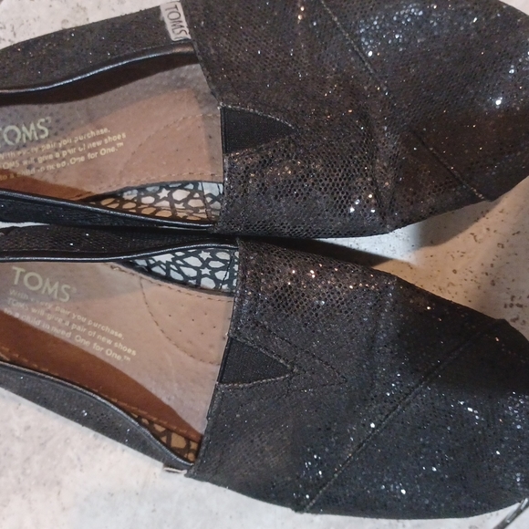 TOMS sparkly black sparkle slip on shoe 8.5 flats boho - Picture 7 of 7